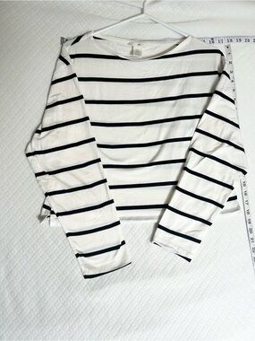 H&M White and Black Striped Boatneck Top